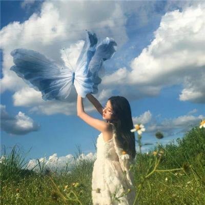 维奥莱特·诺齐埃尔